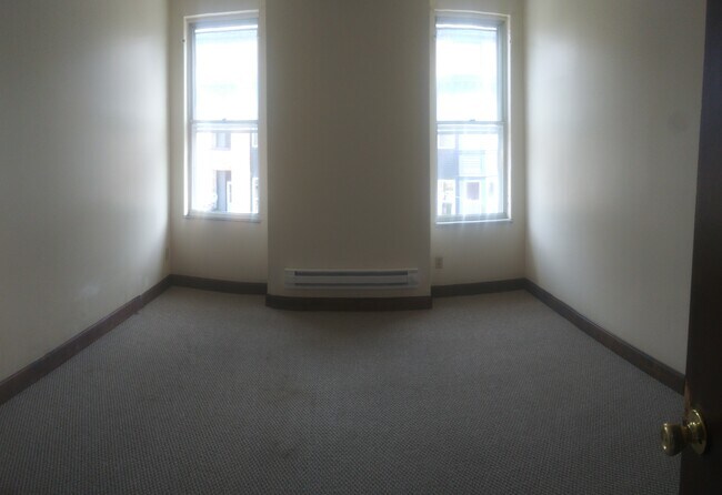 Building Photo - 2148 Auburn Ave