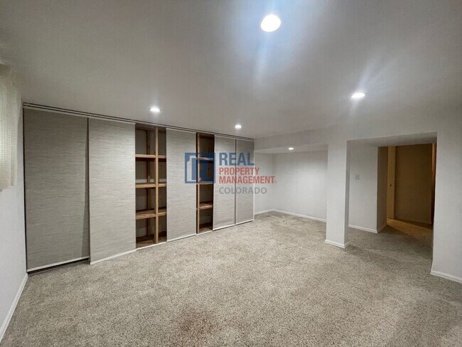 Building Photo - 1224 Cree Dr
