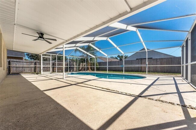 Building Photo - 1442 Lake Shore Ranch Dr