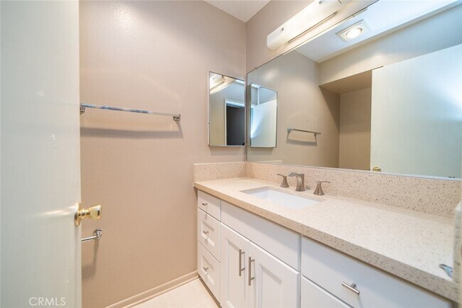 Building Photo - 160 Tangelo-