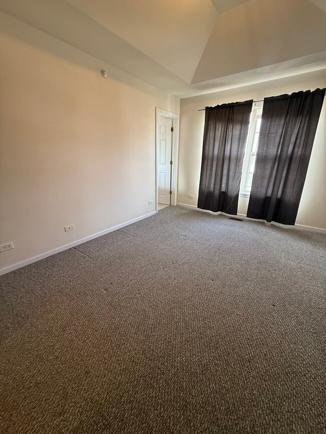 Building Photo - 554 Prestwick Ln