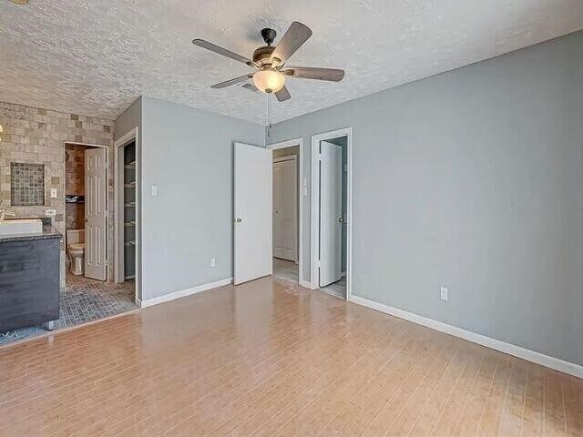 Building Photo - 3610 Vineyard Dr