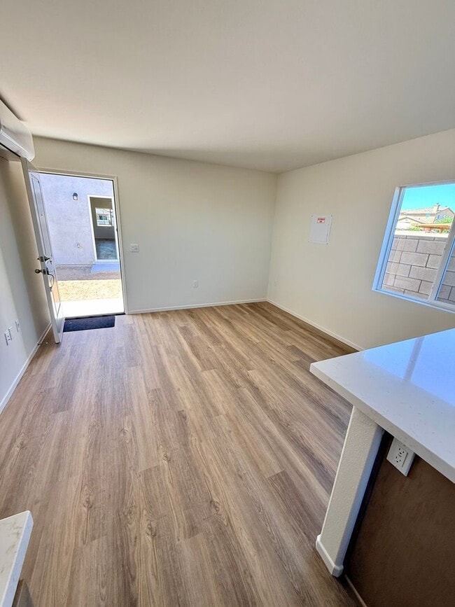 Building Photo - BRAND NEW 1 BEDROOM ADELANTO HOME