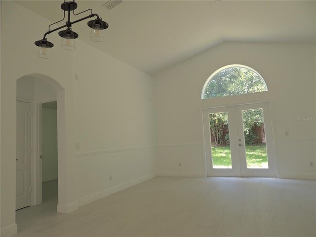 Building Photo - 10006 Brodbeck Blvd