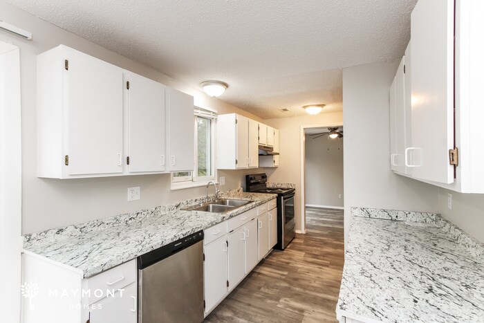 Building Photo - 5 Forestgate Ct