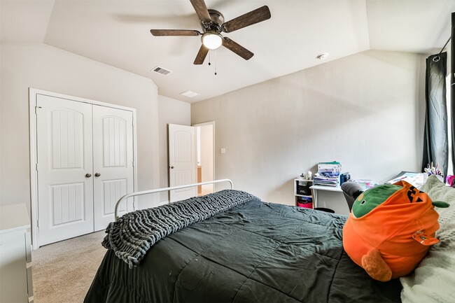 Building Photo - 533 Winburn Tide Ln