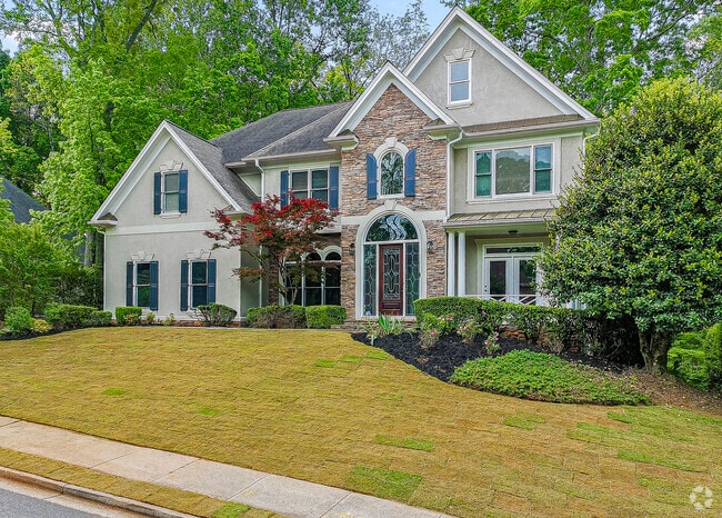 Building Photo - 1340 Hillcrest Hts
