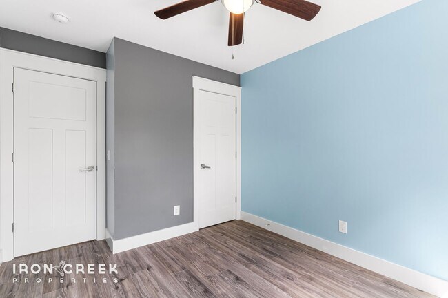 Building Photo - Modern Three-Bedroom Home with Screened Po...