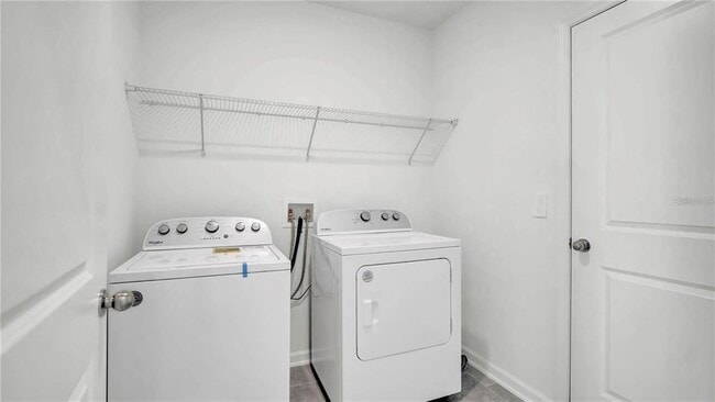 Building Photo - 4951 Worchester Dr