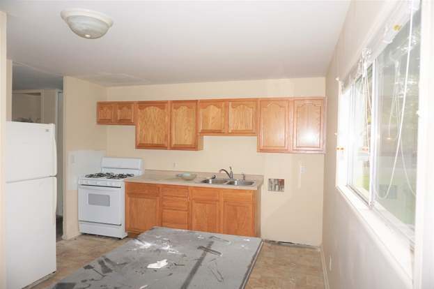 Building Photo - 2425 E Elm St