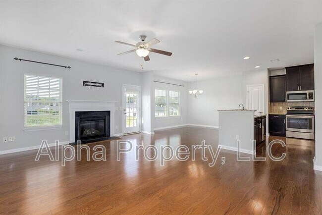 Building Photo - 28 Irvington Dr