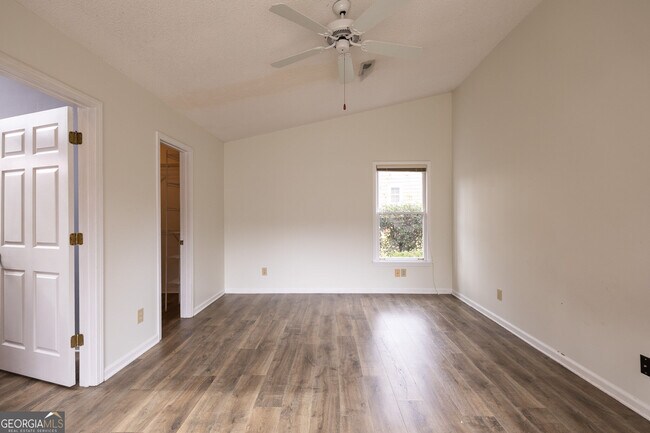 Building Photo - 112 Glendale Dr