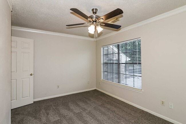 Building Photo - 22947 Benbury Dr