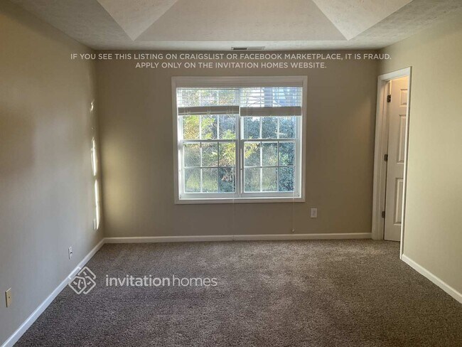 Building Photo - 4327 Chesapeake Trace