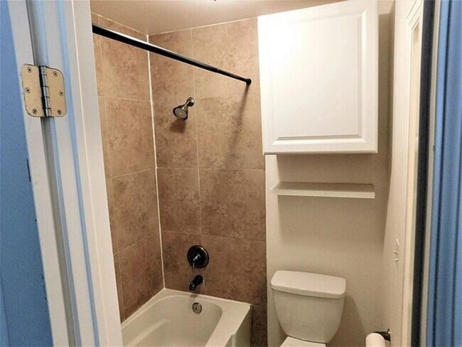 Building Photo - 13046 E Kansas Pl