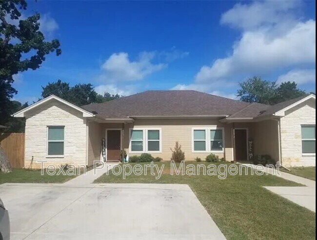 Primary Photo - 3710 Mandy Dr