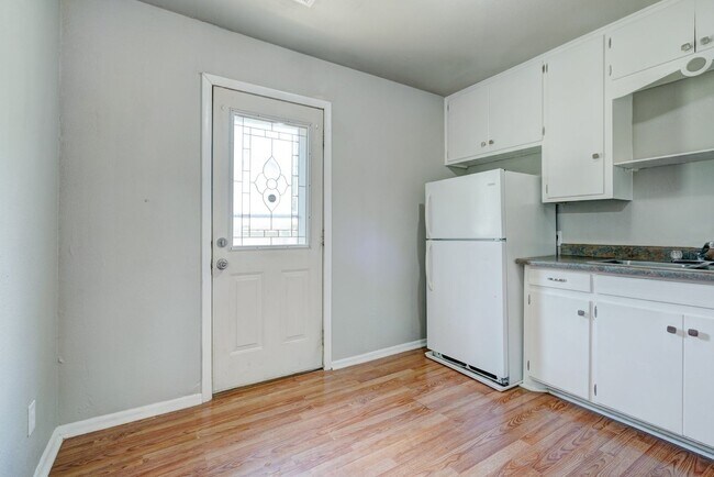 Building Photo - 3 bed 2 bath home in Newalla