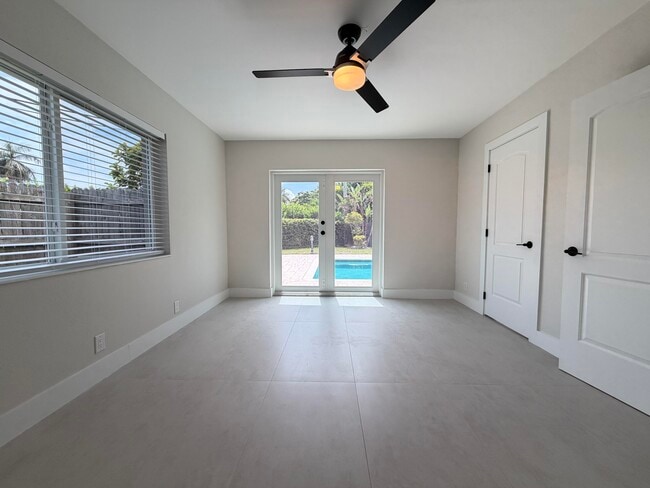 Building Photo - 1100 W Camino Real