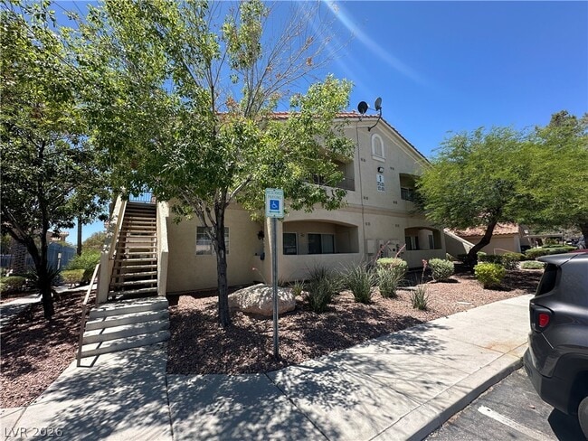 Building Photo - 1881 W Alexander Rd