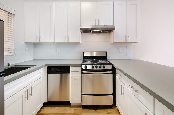 Building Photo - 726 Bush St