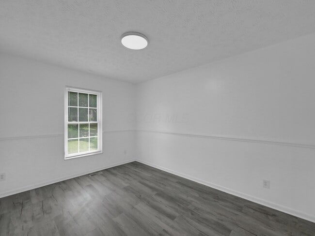 Building Photo - 6880 Pine Bark Ln