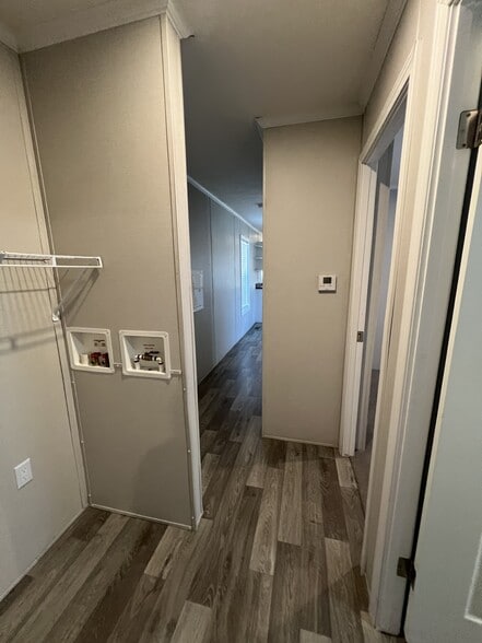 Building Photo - 58 Joymar Dr