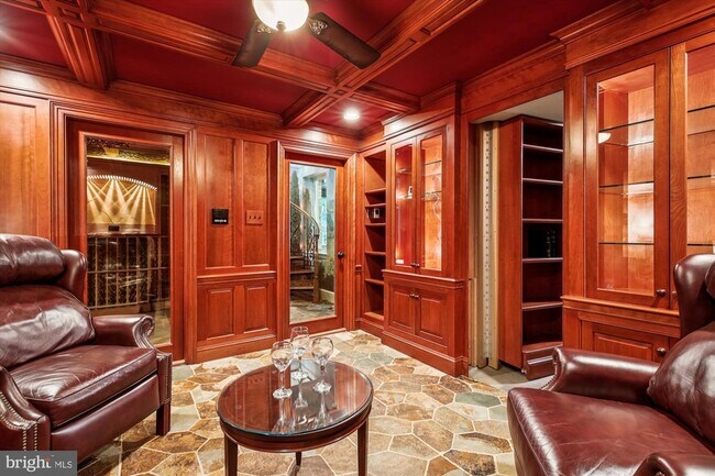 Building Photo - 9454 Newbridge Dr