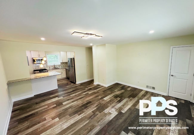 Building Photo - 1784 Temple Ave