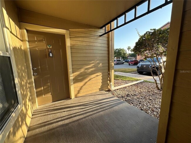 Building Photo - 2203 Key W Ct