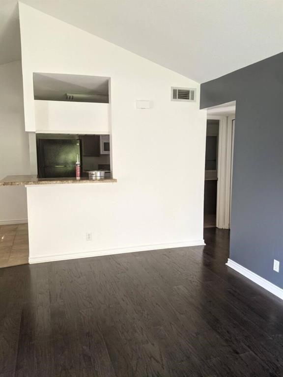Building Photo - 1601 Faro Dr