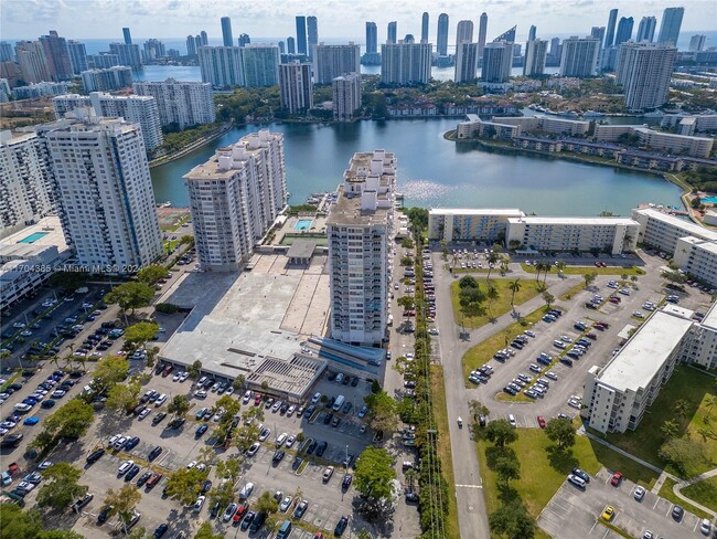 Building Photo - 18041 Biscayne Blvd