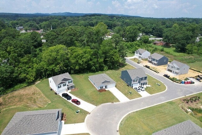 Building Photo - 627 Fox Den Cir