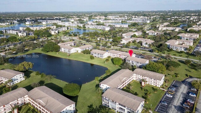 Building Photo - 130 Brighton Dr