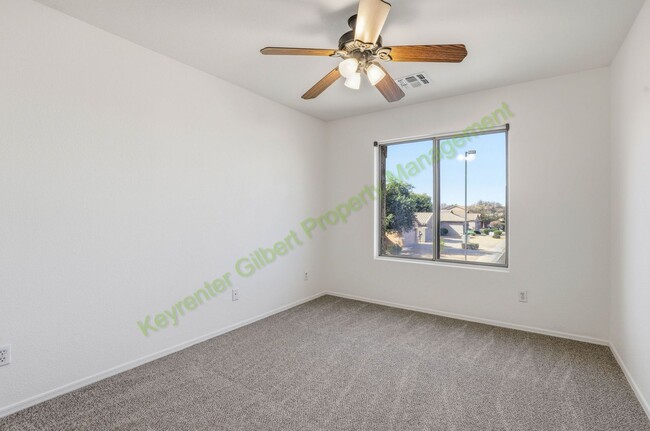 Building Photo - Charming 3-bed/2-bath Gilbert Home in Prime Location!