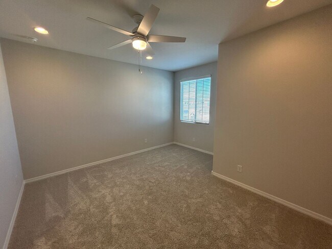 Building Photo - 17619 W San Juan Ave