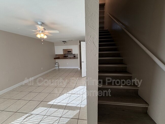 Building Photo - 1718 SW 69th Terrace