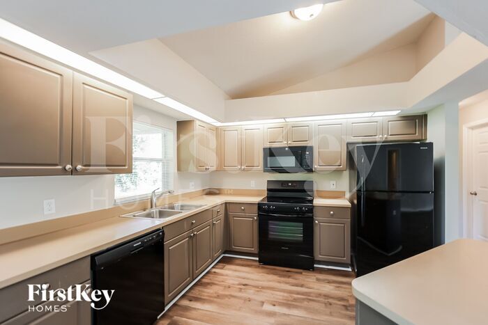 Building Photo - 315 Dill Ave