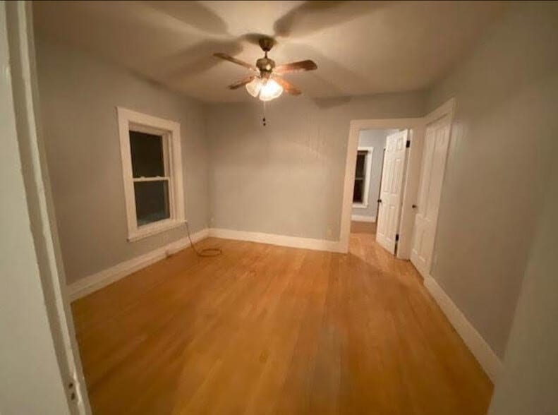 Building Photo - 718 Belmont St