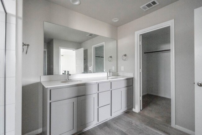 Building Photo - 7108 Buckwheat Rd