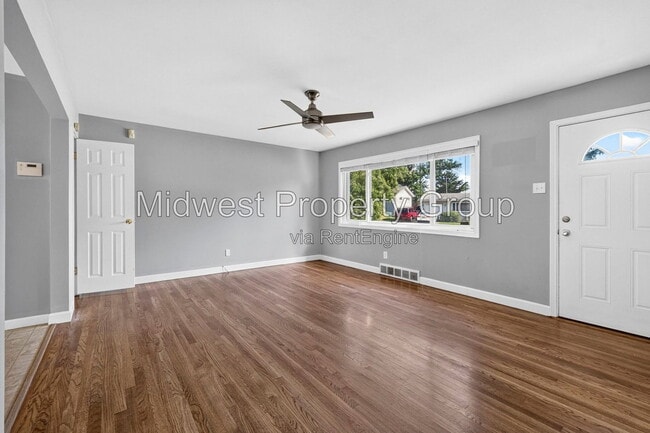 Building Photo - 1205 Acredale Dr