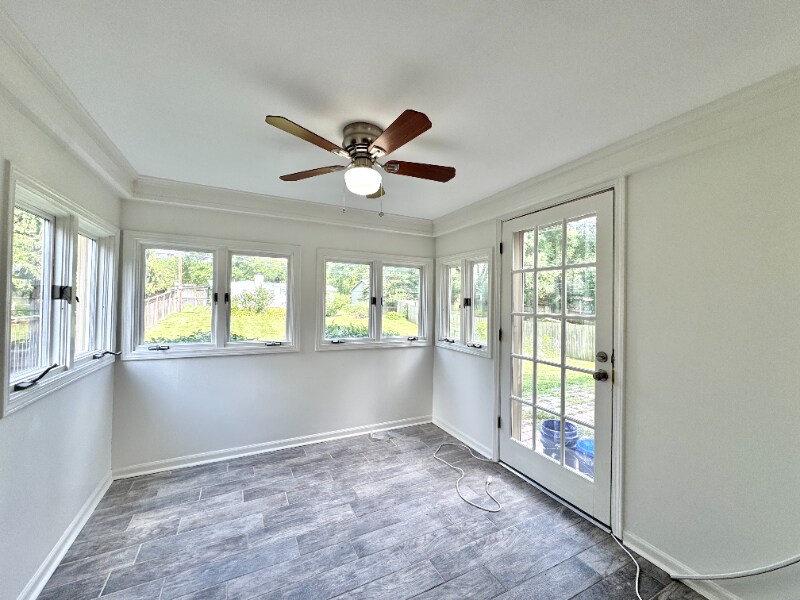 Building Photo - 8011 Reinhardt Ln