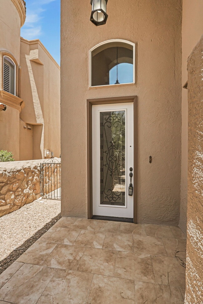 Building Photo - 3727 Grand Bahamas Dr
