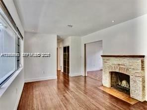 Building Photo - 400 NE 86th St