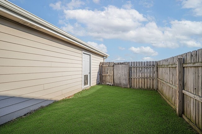 Building Photo - Please View 3D Virtual Walk-Through Before Scheduling a Showing