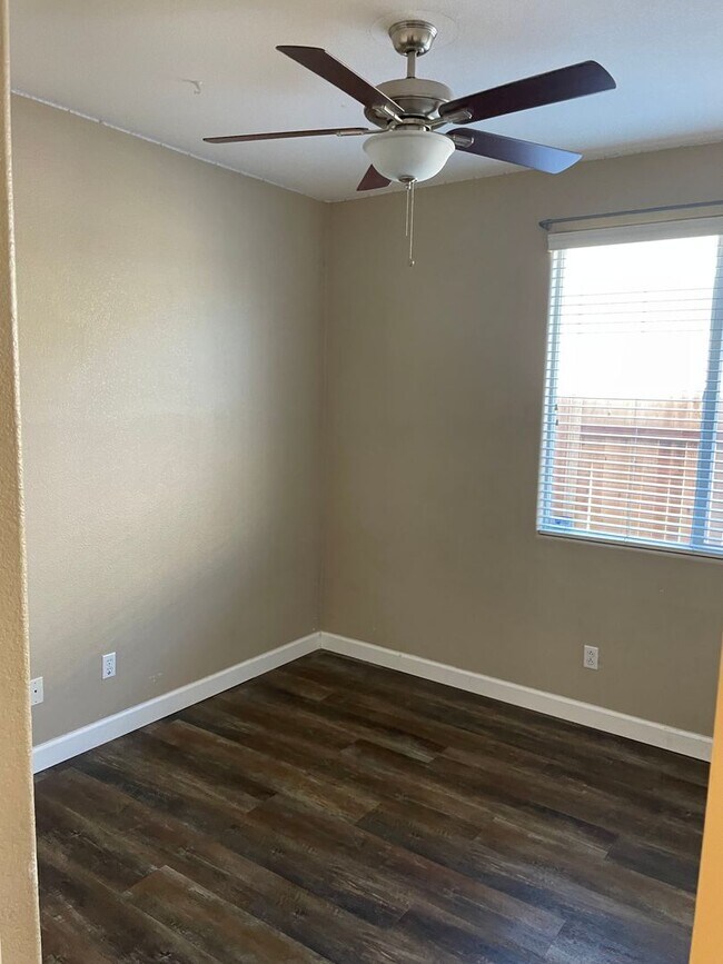 Building Photo - 5200 Fox Trotter Way