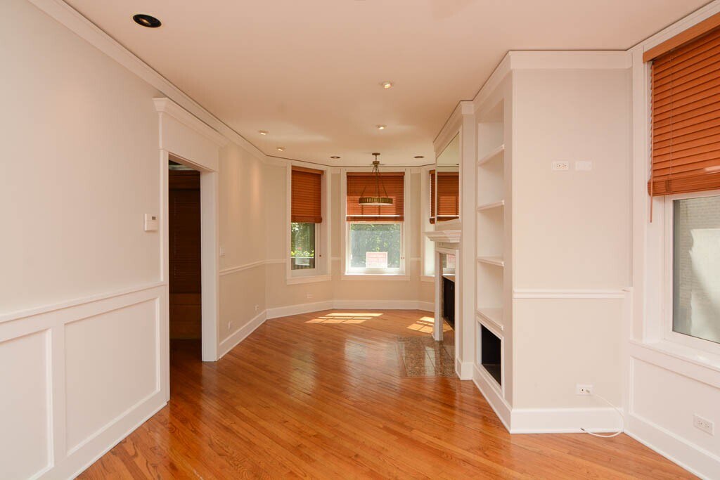 Building Photo - 3614 N Bosworth Ave