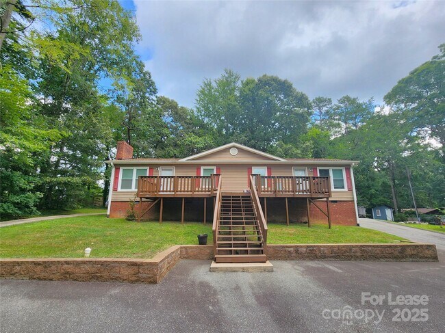 Building Photo - 1407 Browdis Ave