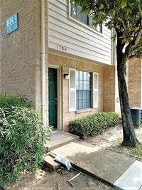 Building Photo - 14600 Fonmeadow Dr