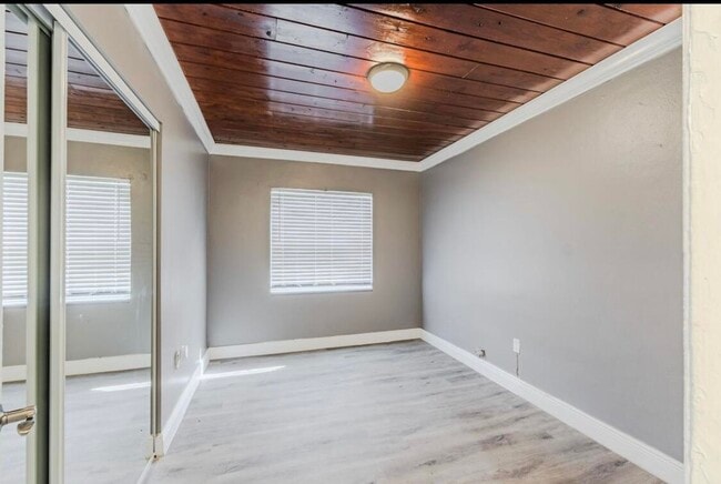 Building Photo - 112 W 34th St