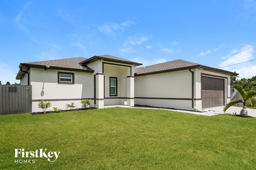 Building Photo - 1511 Terry Ave S